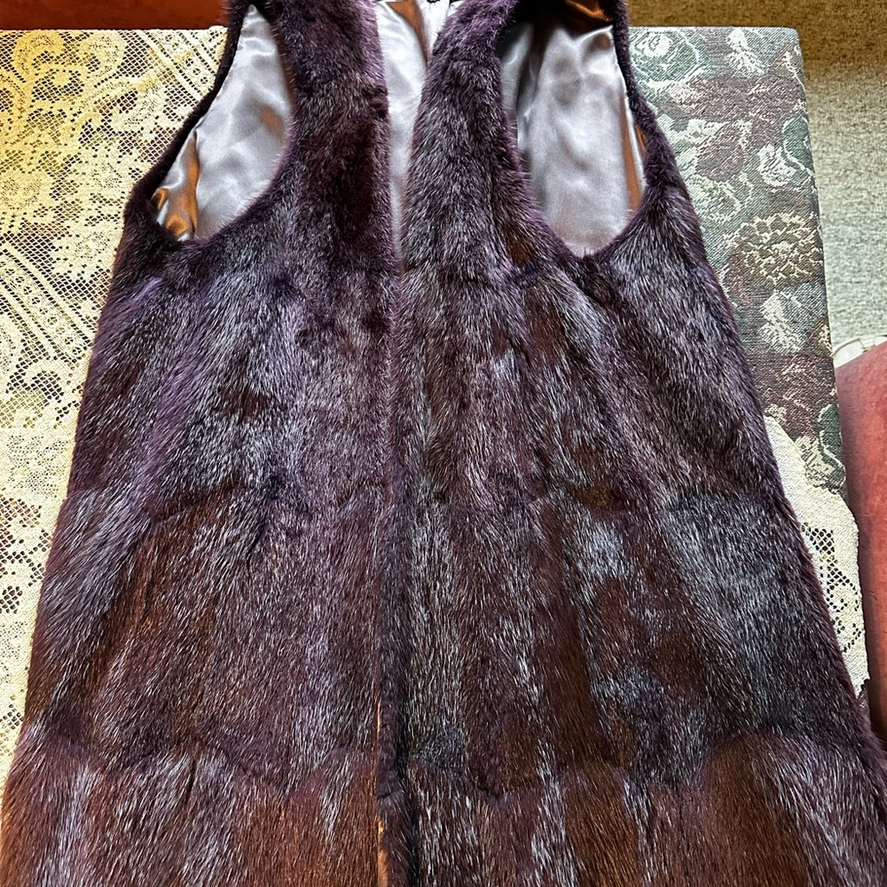 Vintage Plum Muskrat Fur Vest | Sleeveless Luxury Layer | Rich Jewel Tone